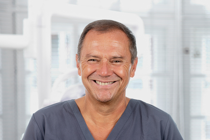 Dr. Georg Bayer